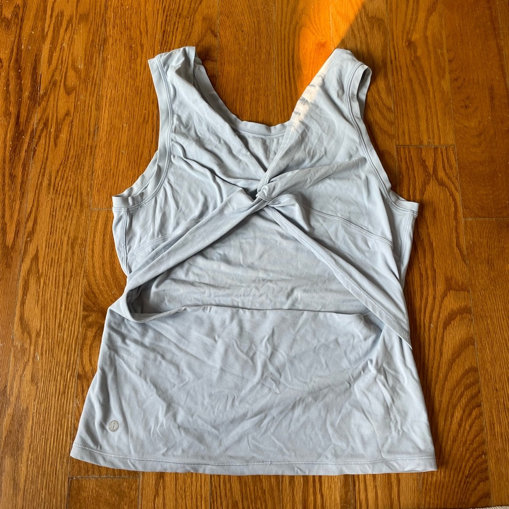 Women's Light Gray Twist-Front Top